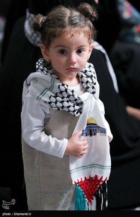 تصاویر:  دیدار دانش‌آموزان و دانشجویان با مقام معظم رهبری