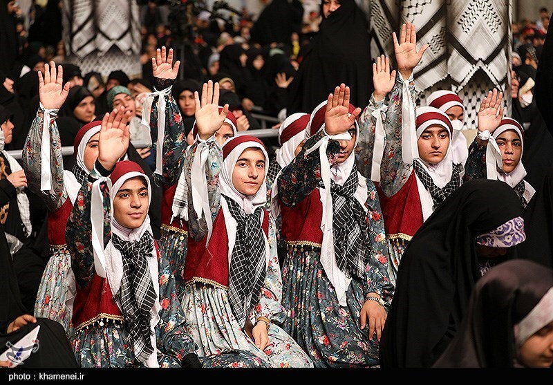 تصاویر:  دیدار دانش‌آموزان و دانشجویان با مقام معظم رهبری