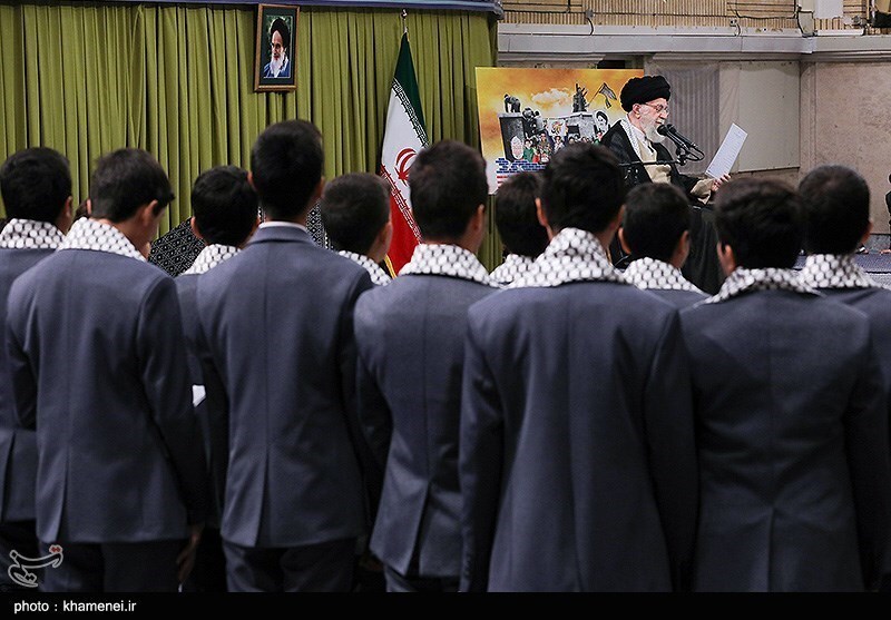 تصاویر:  دیدار دانش‌آموزان و دانشجویان با مقام معظم رهبری