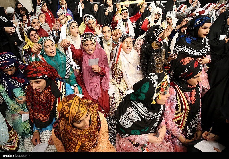 تصاویر:  دیدار دانش‌آموزان و دانشجویان با مقام معظم رهبری