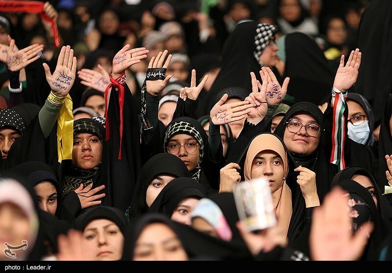 تصاویر:  دیدار دانش‌آموزان و دانشجویان با مقام معظم رهبری