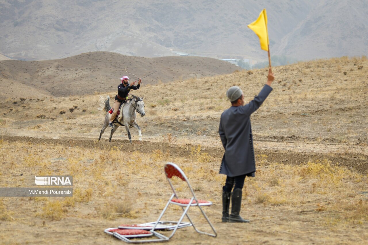 تصاویر: مسابقات هنرهای رزمی سواره «راه ابریشم»