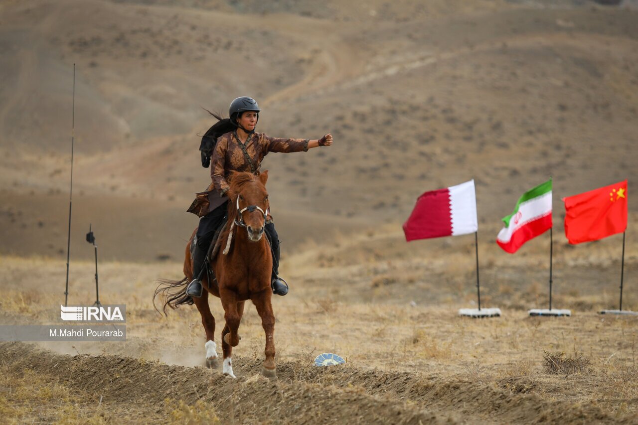 تصاویر: مسابقات هنرهای رزمی سواره «راه ابریشم»