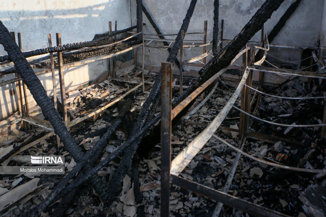 تصاویر: آتش سوزی کمپ ترک اعتیاد در لنگرود