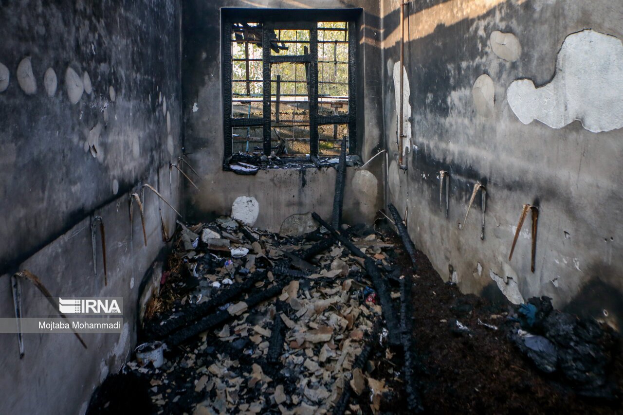 تصاویر: آتش سوزی کمپ ترک اعتیاد در لنگرود