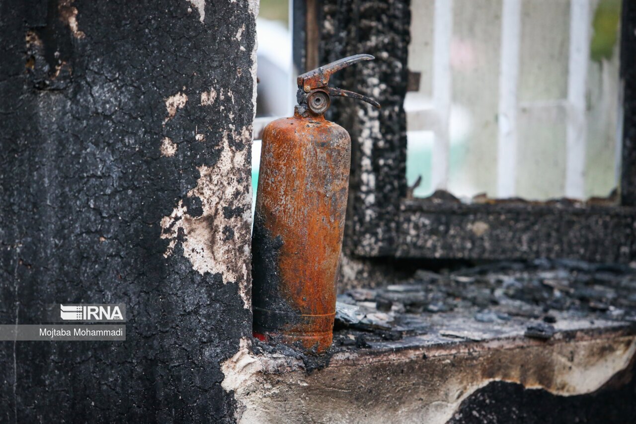 تصاویر: آتش سوزی کمپ ترک اعتیاد در لنگرود