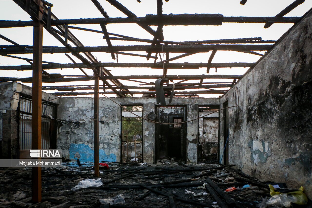 تصاویر: آتش سوزی کمپ ترک اعتیاد در لنگرود