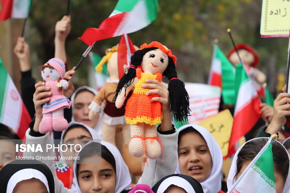 تصاویر: راهپیمایی ۱۳ آبان در سراسر کشور