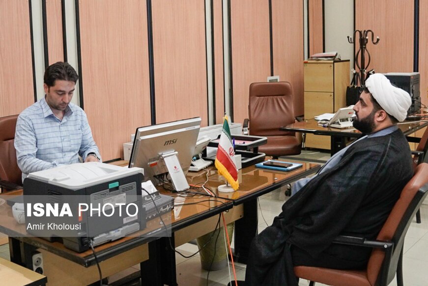 تصاویر: آغاز ثبت نام ششمین دوره انتخابات مجلس خبرگان رهبری