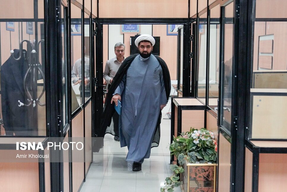 تصاویر: آغاز ثبت نام ششمین دوره انتخابات مجلس خبرگان رهبری