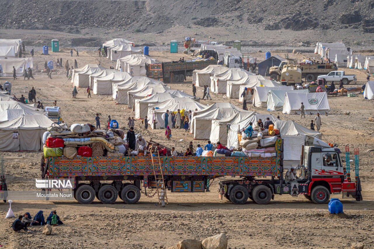 تصاویر: کمپ مهاجران افغانستانی در منطقه مرزی تورخم