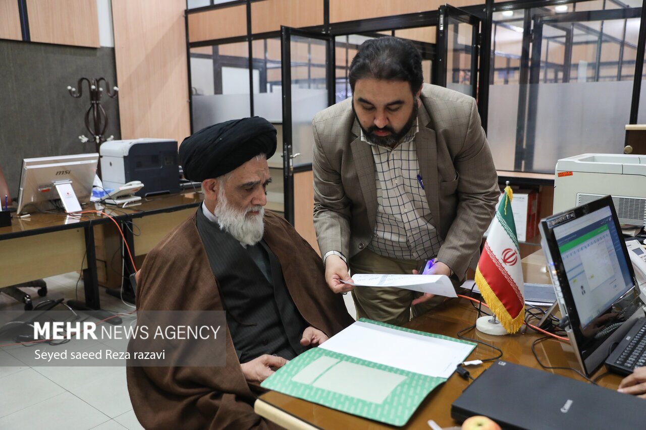 تصاویر: آخرین روز نام نویسی داوطلبان مجلس خبرگان رهبری