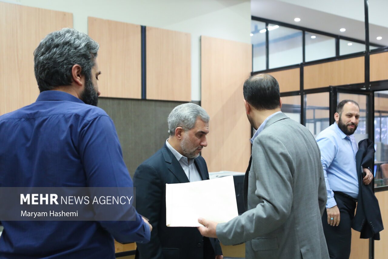 تصاویر: آخرین روز نام نویسی داوطلبان مجلس خبرگان رهبری