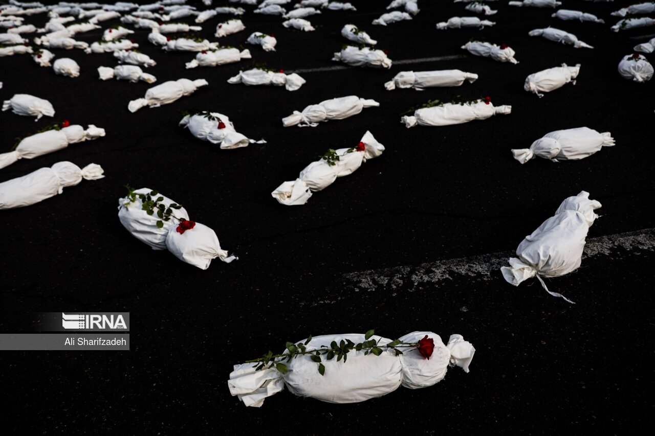 تصاویر: چیدمان «سمفونی کشته گان»