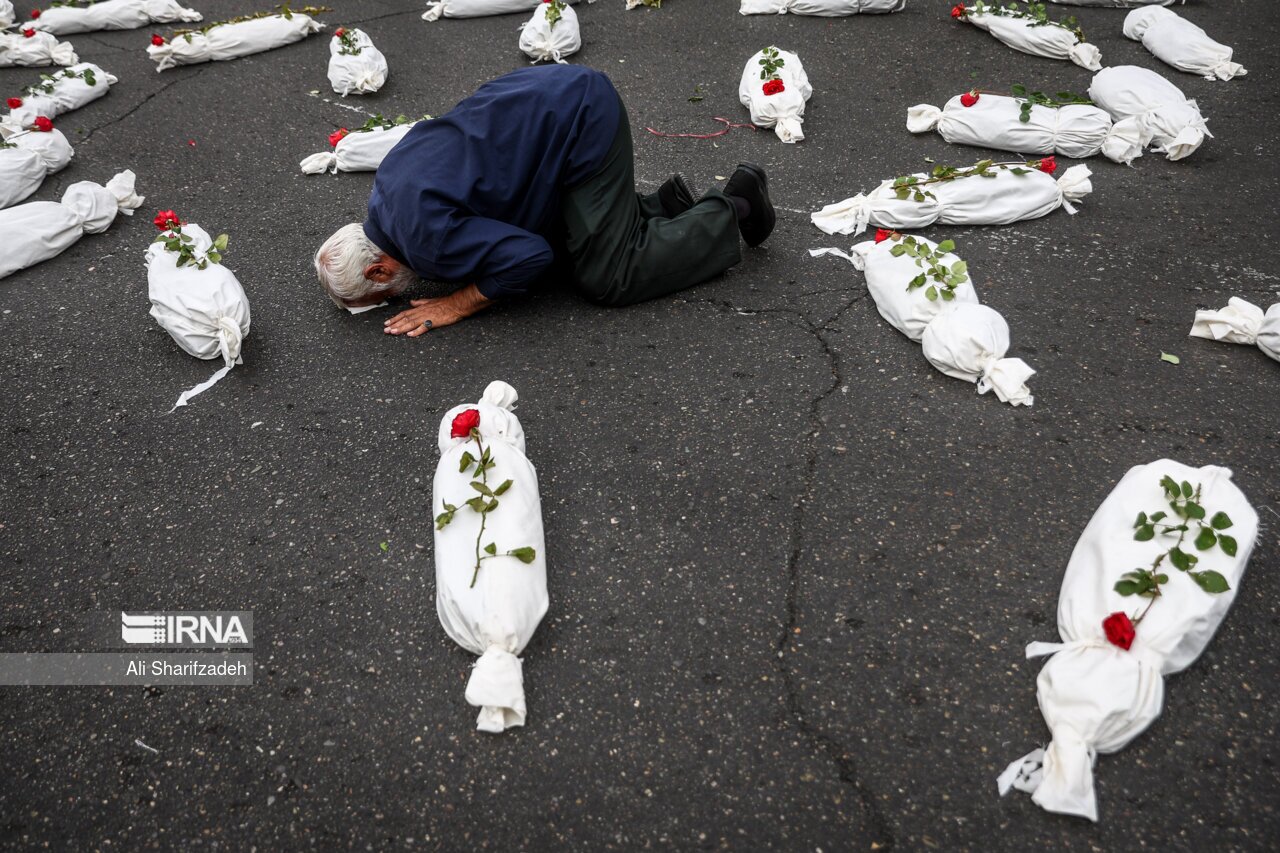 تصاویر: چیدمان «سمفونی کشته گان»