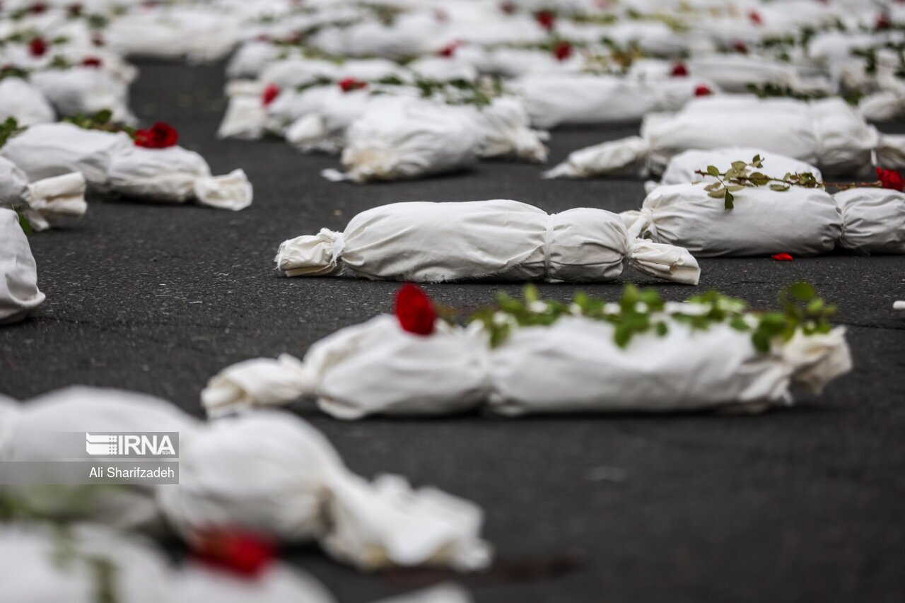 تصاویر: چیدمان «سمفونی کشته گان»