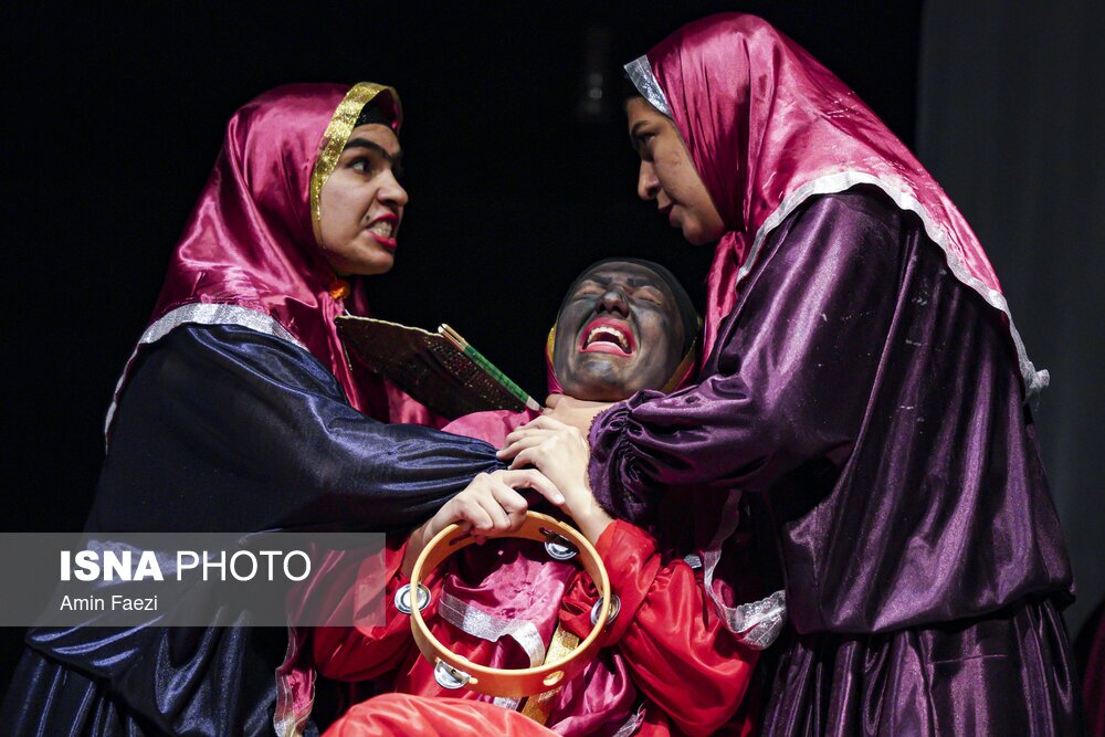 تصاویر: سومین روز از جشنواره تئاتر استان فارس