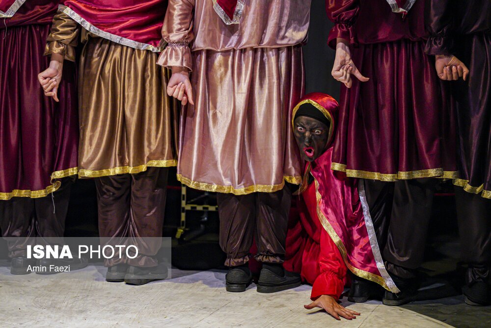 تصاویر: سومین روز از جشنواره تئاتر استان فارس