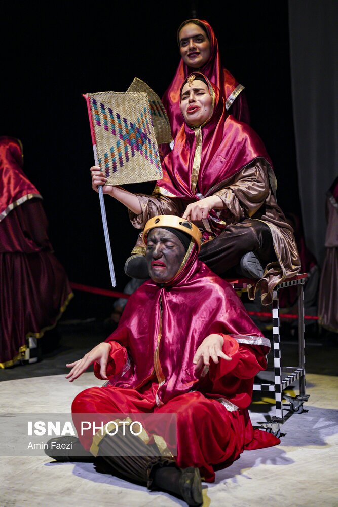 تصاویر: سومین روز از جشنواره تئاتر استان فارس