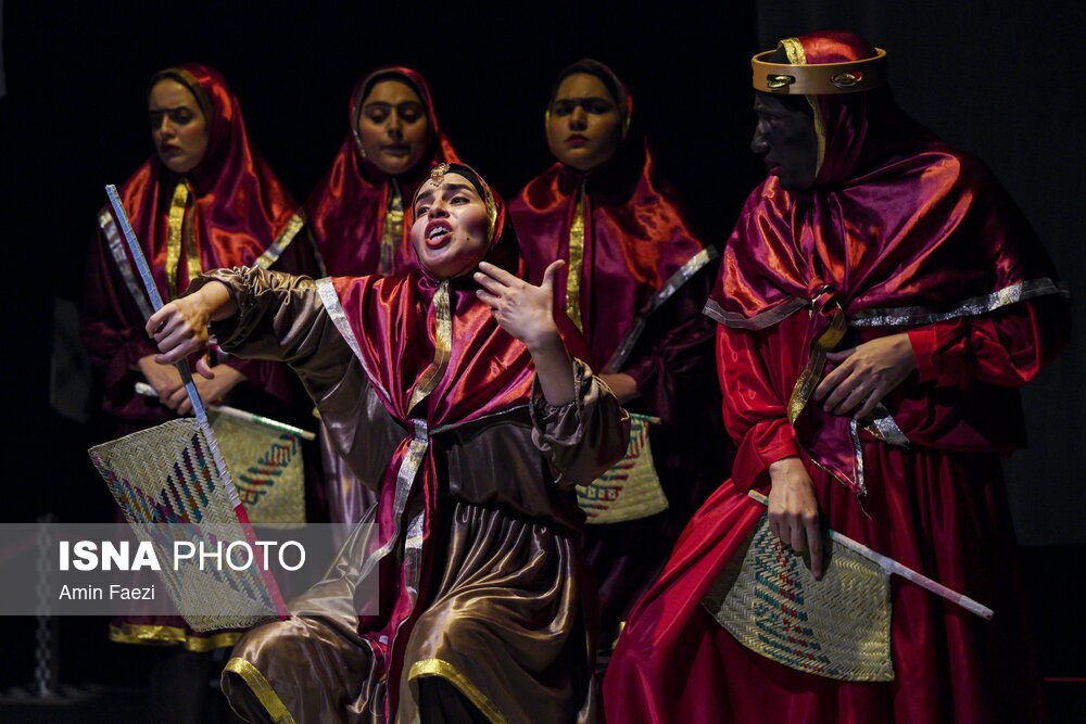 تصاویر: سومین روز از جشنواره تئاتر استان فارس