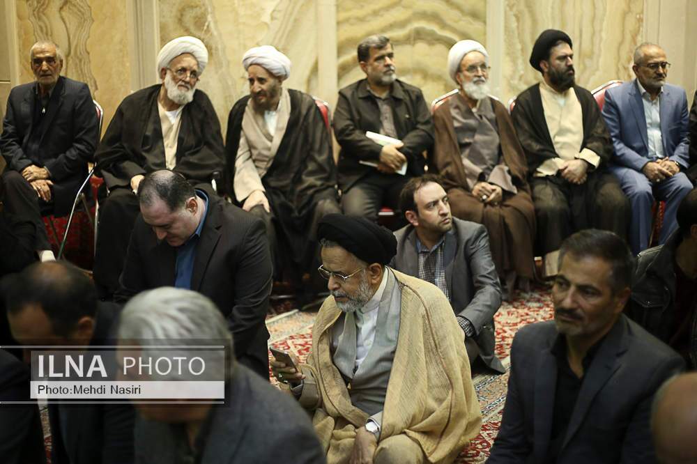 تصاویر: مراسم ترحیم همسر منتظری، رئیس دیوان عالی