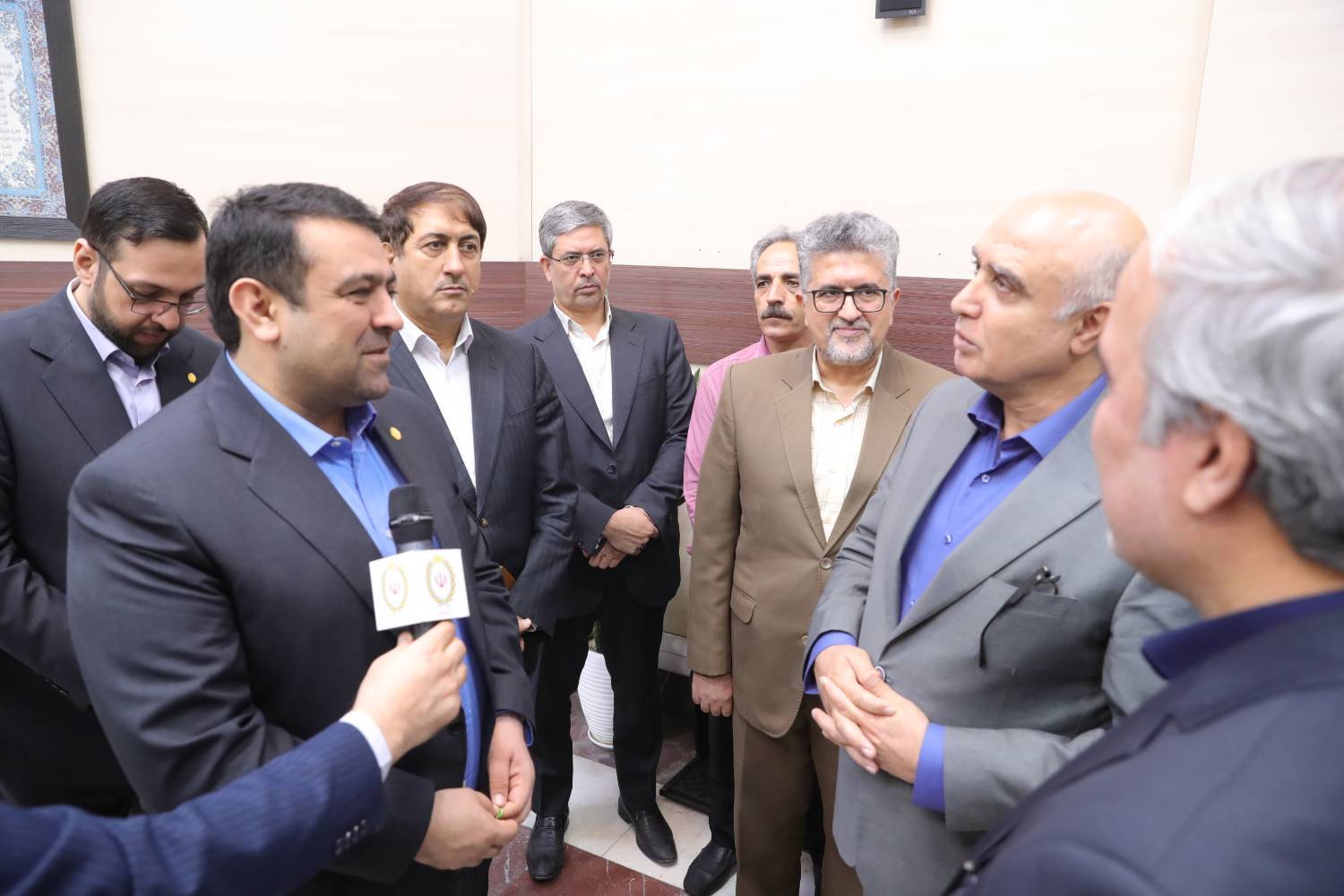 بازدید دکتر نجارزاده از برخی شعب انتقال یافته موسسه اعتباری نور به بانک ملی ایران بازدید دکتر نجارزاده از برخی شعب انتقال یافته موسسه اعتباری نور به بانک ملی ایران