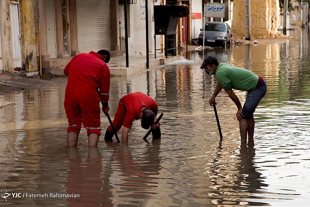 تصاویر: خسارات سیلاب و آبگرفتگی به شهروندان سربندر