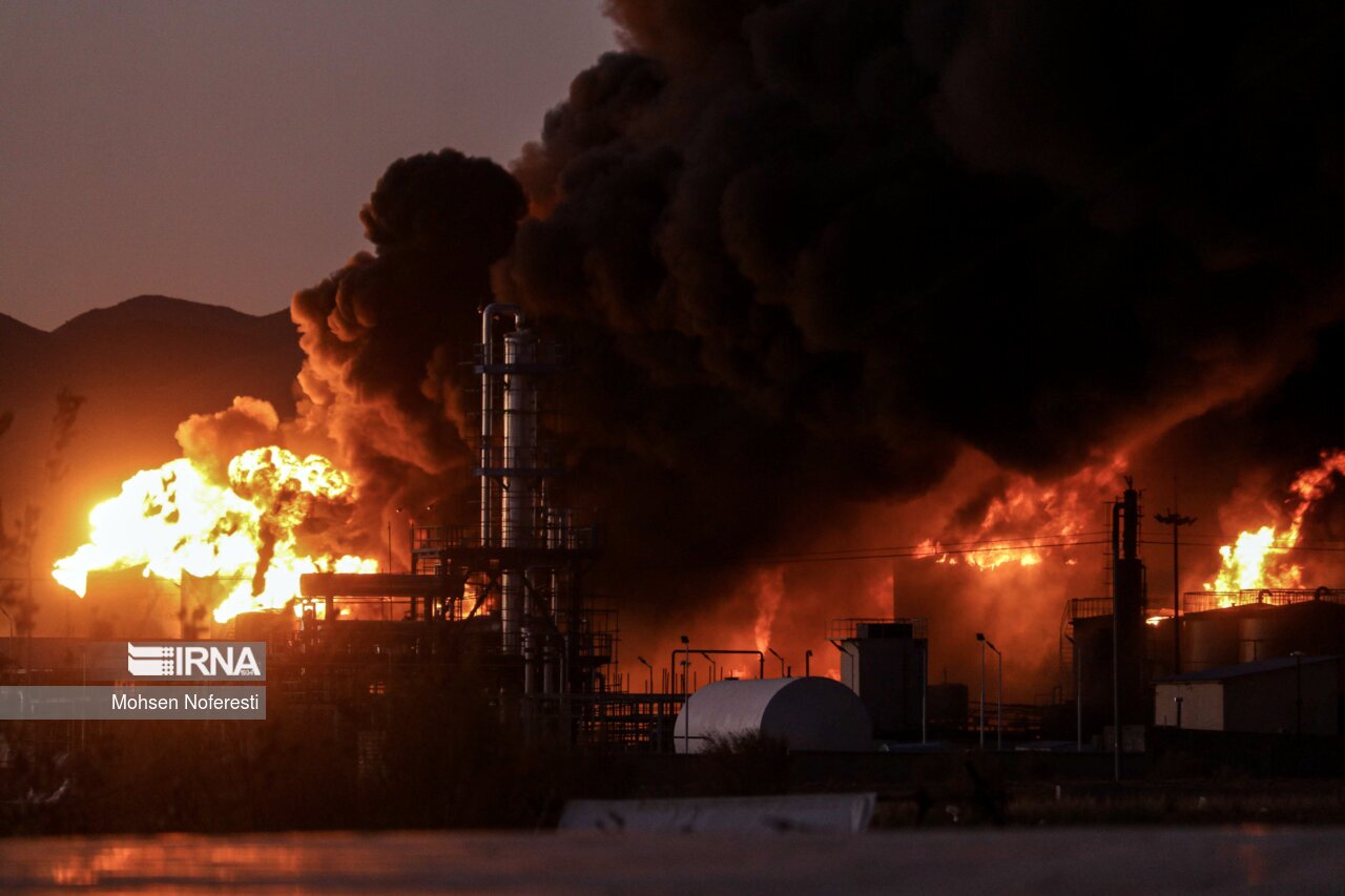 تصاویر: انفجار در مینی پالایشگاه هیدروکربن بیرجند