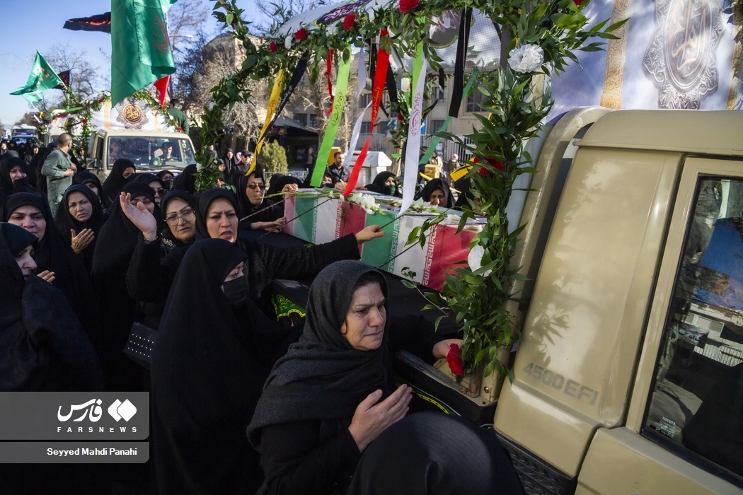 تصاویر: آئین تشییع پیکر شهدای گمنام در ایران