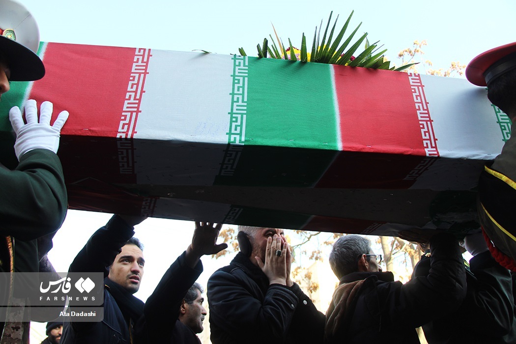 تصاویر: آئین تشییع پیکر شهدای گمنام در ایران