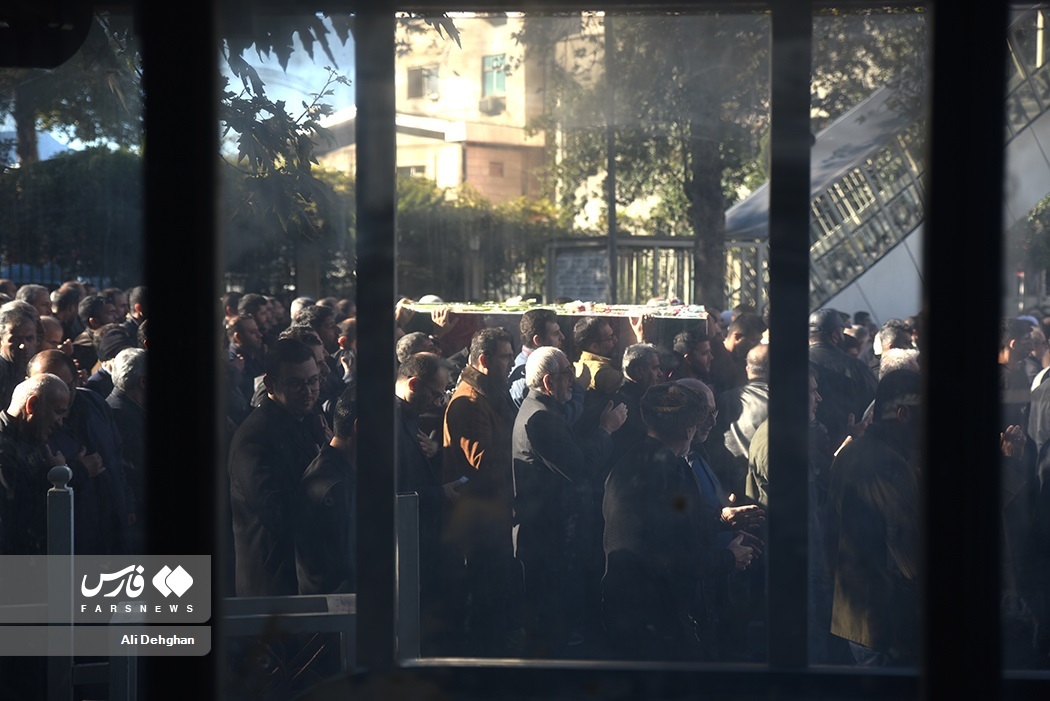 تصاویر: آئین تشییع پیکر شهدای گمنام در ایران