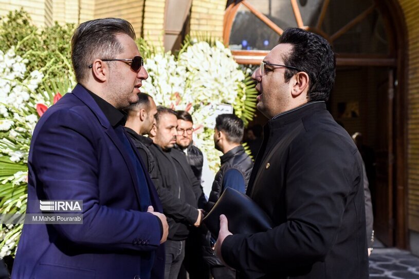 تصاویر: مراسم ترحیم مادر محمدحسین میثاقی