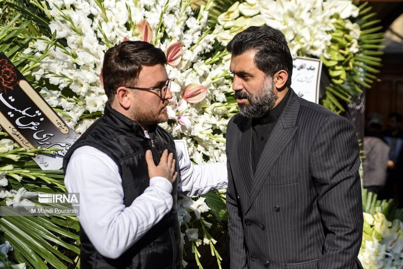 تصاویر: مراسم ترحیم مادر محمدحسین میثاقی