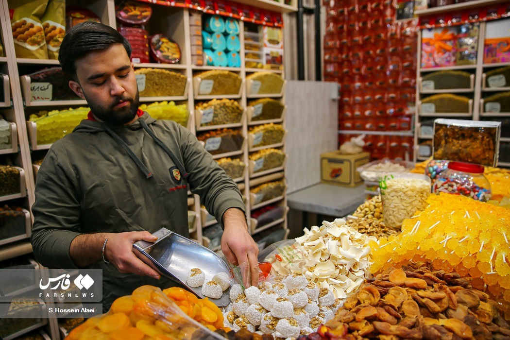 تصاویر: بازار خرید «شب یلدا» در تهران