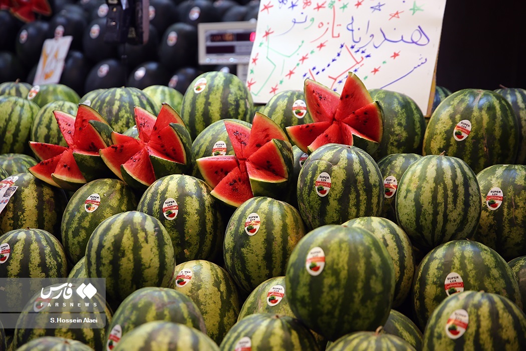 تصاویر: بازار خرید «شب یلدا» در تهران