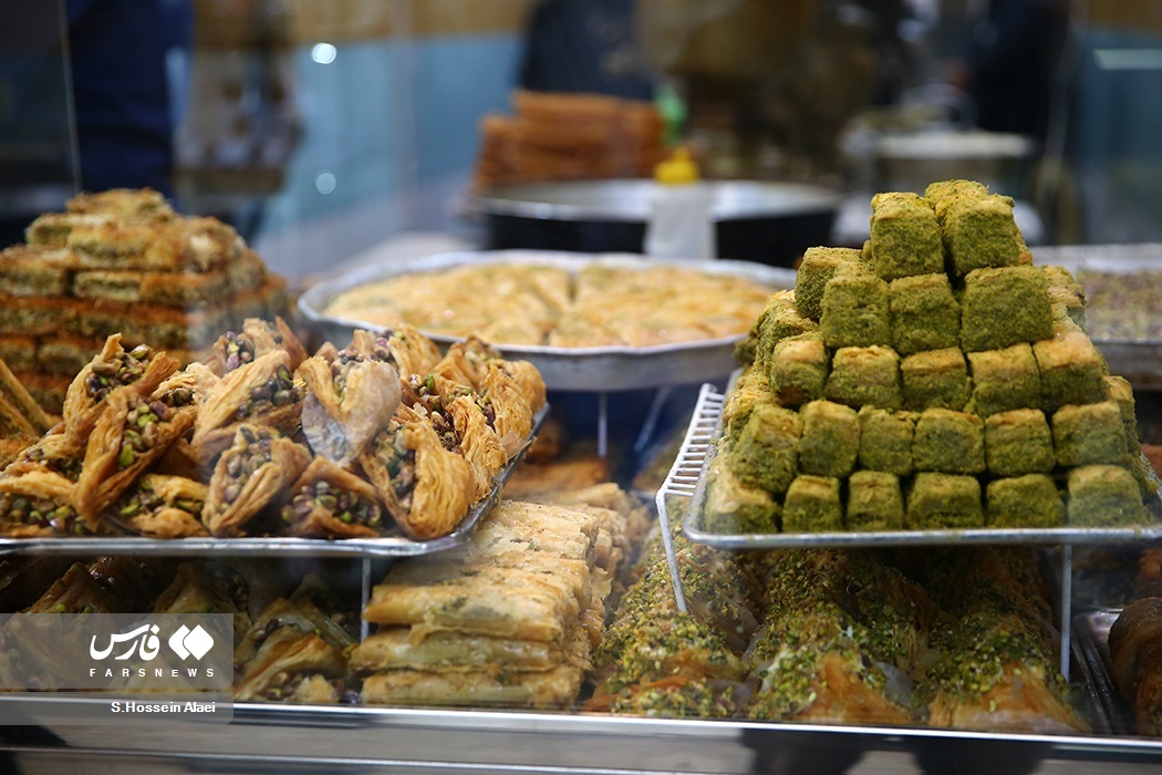 تصاویر: بازار خرید «شب یلدا» در تهران