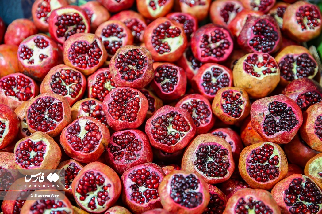 تصاویر: بازار خرید «شب یلدا» در تهران