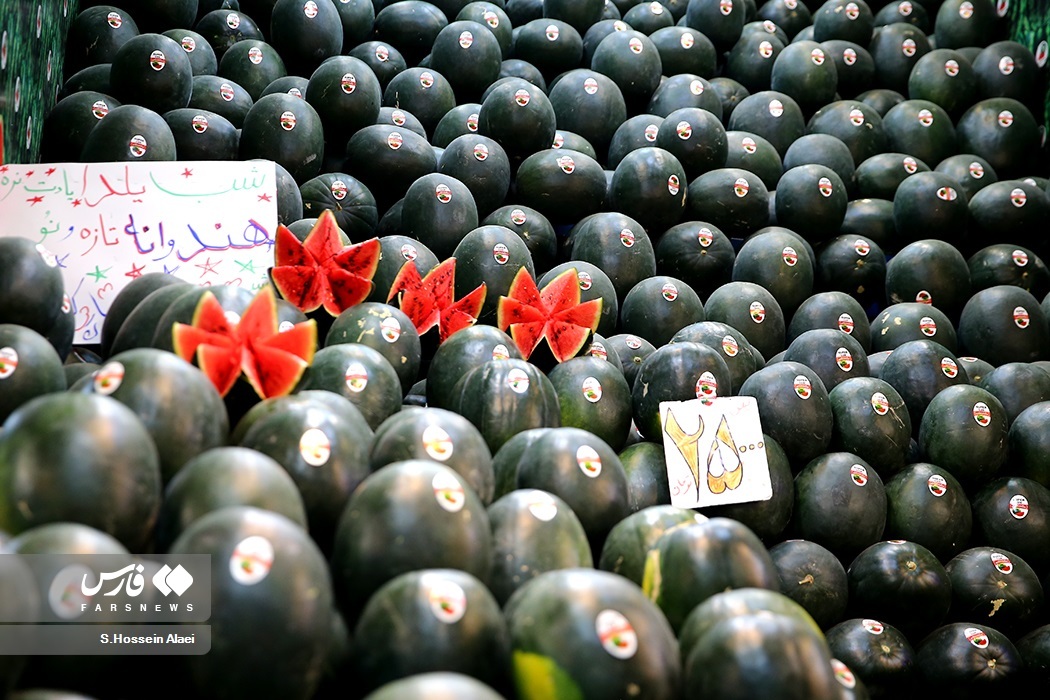 تصاویر: بازار خرید «شب یلدا» در تهران