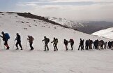 گرفتاری ۹ کوهنورد در بهمن اشترانکوه / ۵ نفر زیر بهمن ماندند / فرماندار ازنا: احتمال جان باختن مفقودی‌ها زیاد است