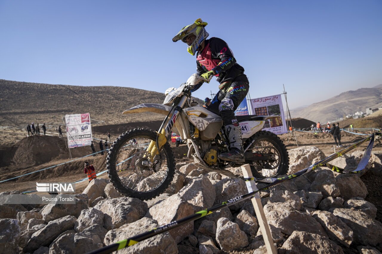 تصاویر: مسابقات موتورسواری اندرو