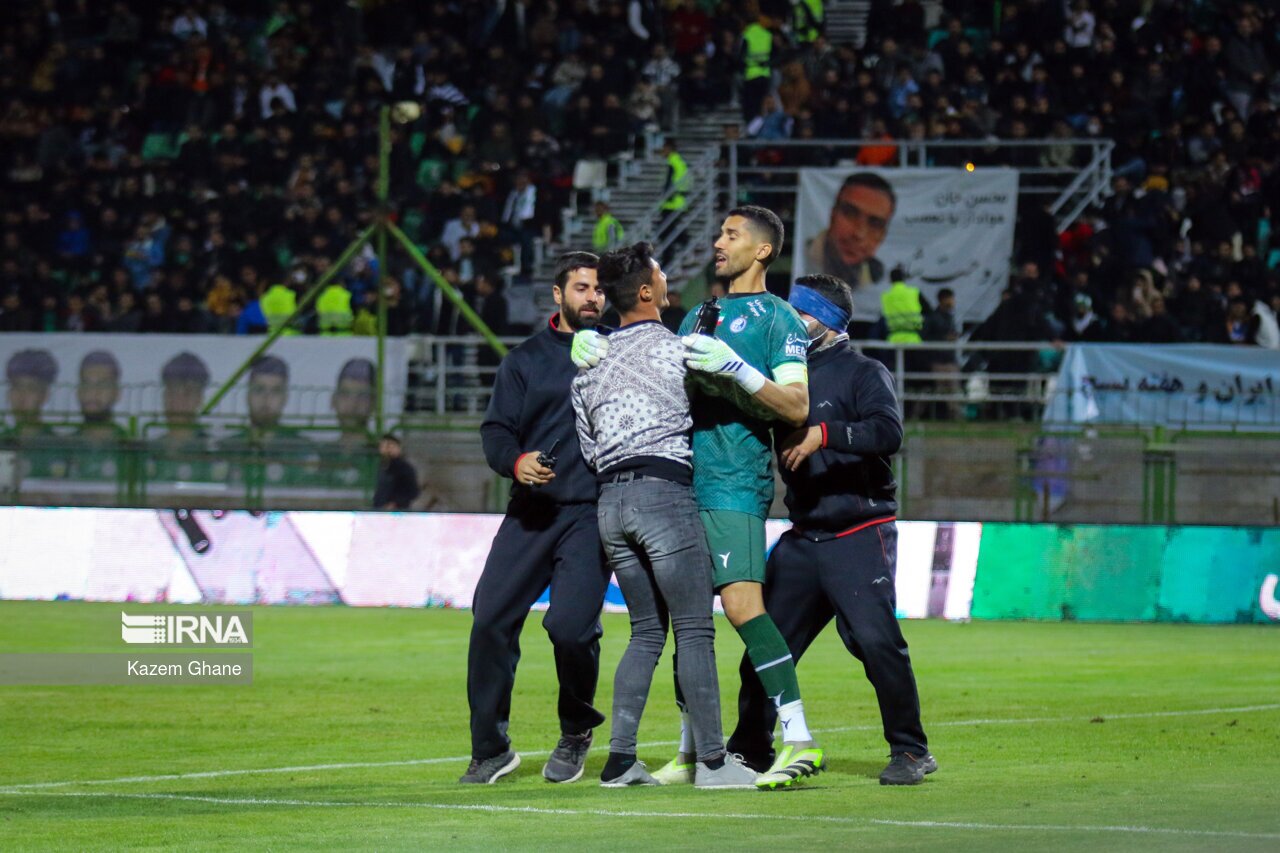 تصاویر: دیدار تیم های استقلال تهران و ذوب‌آهن اصفهان