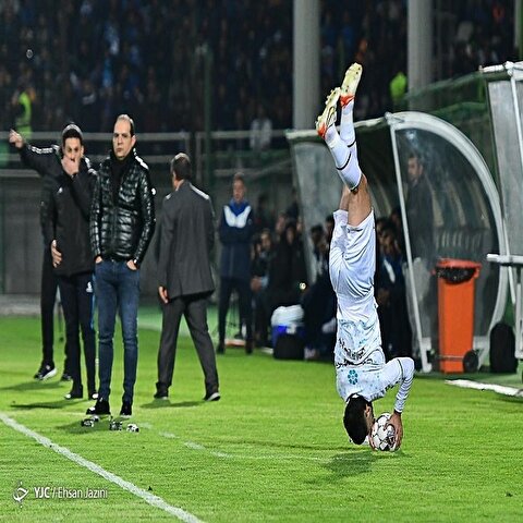 تصاویر: دیدار تیم های استقلال تهران و ذوب‌آهن اصفهان