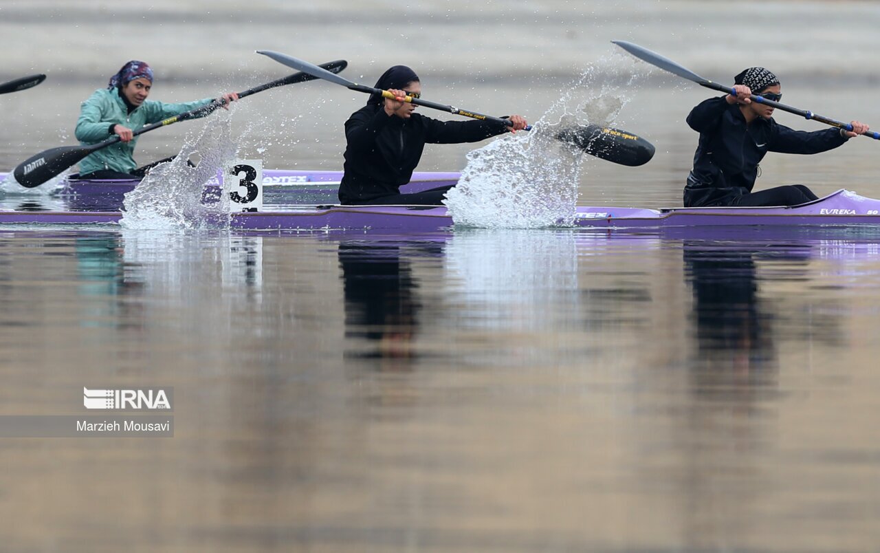 تصاویر: مسابقات قایقرانی آب های آرام