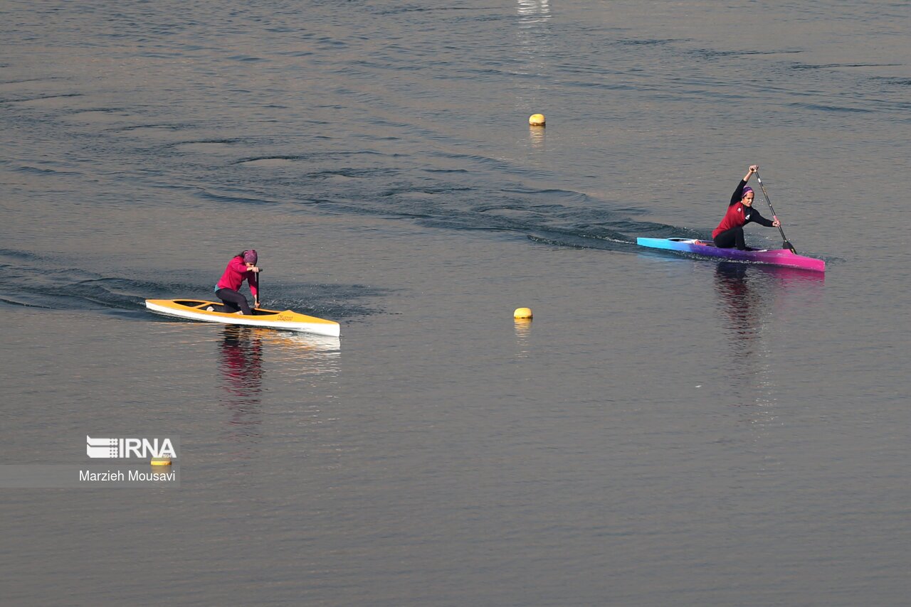 تصاویر: مسابقات قایقرانی آب های آرام