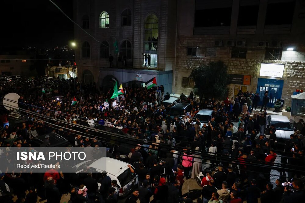 تصاویر: تبادل ۳۹ اسیر فلسطینی با ۱۳ اسیر اسرائیلی