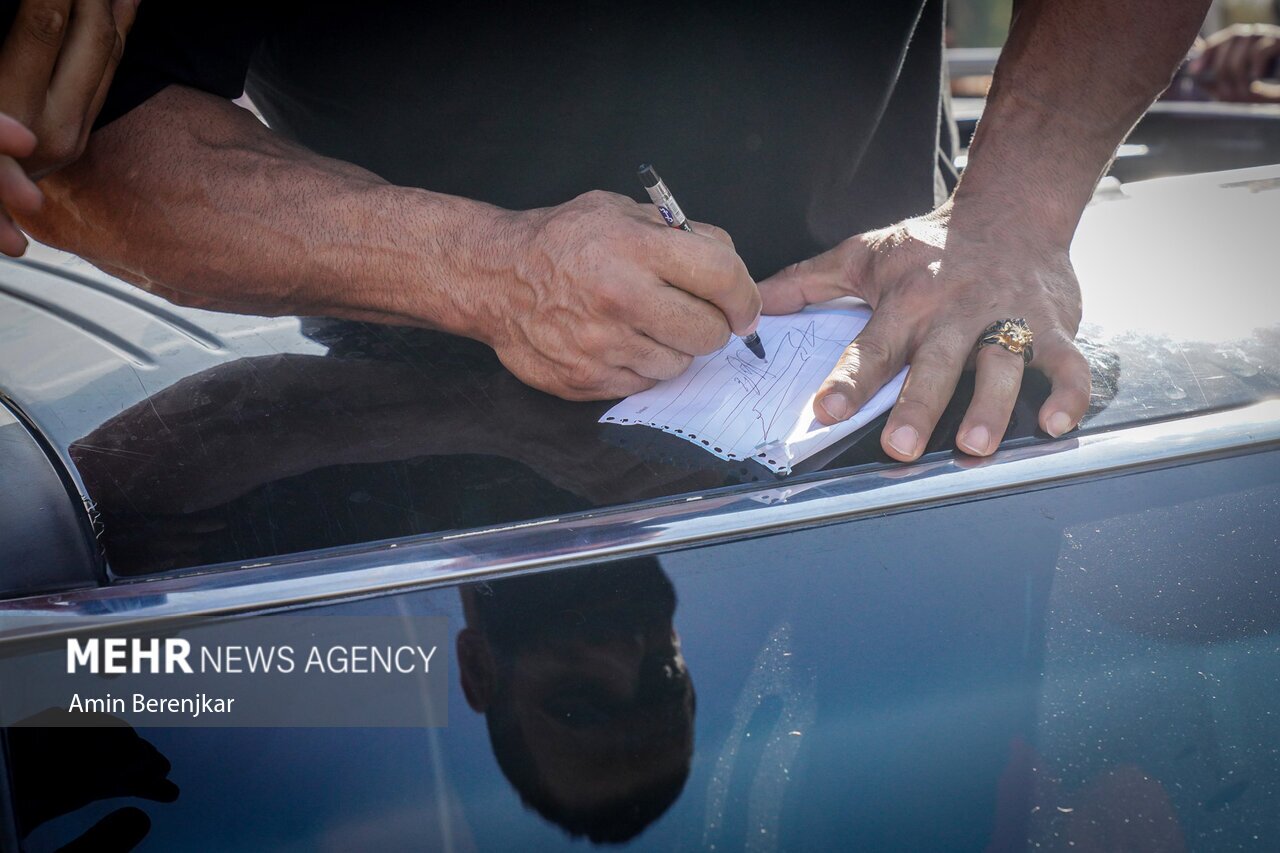 تصاویر: استقبال شیرازی‌ها از «هادی چوپان» نایب قهرمان مستر المپیا