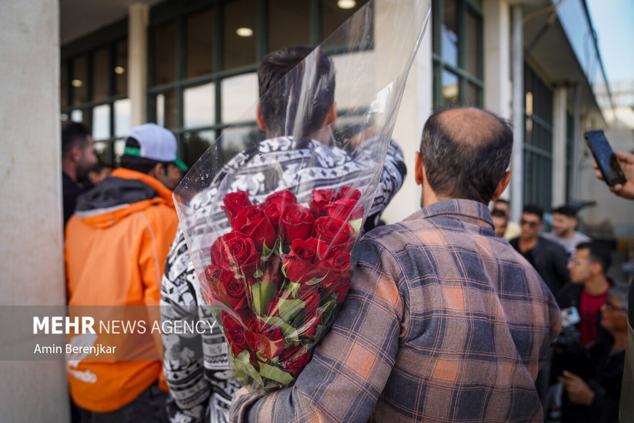 تصاویر: استقبال شیرازی‌ها از «هادی چوپان» نایب قهرمان مستر المپیا