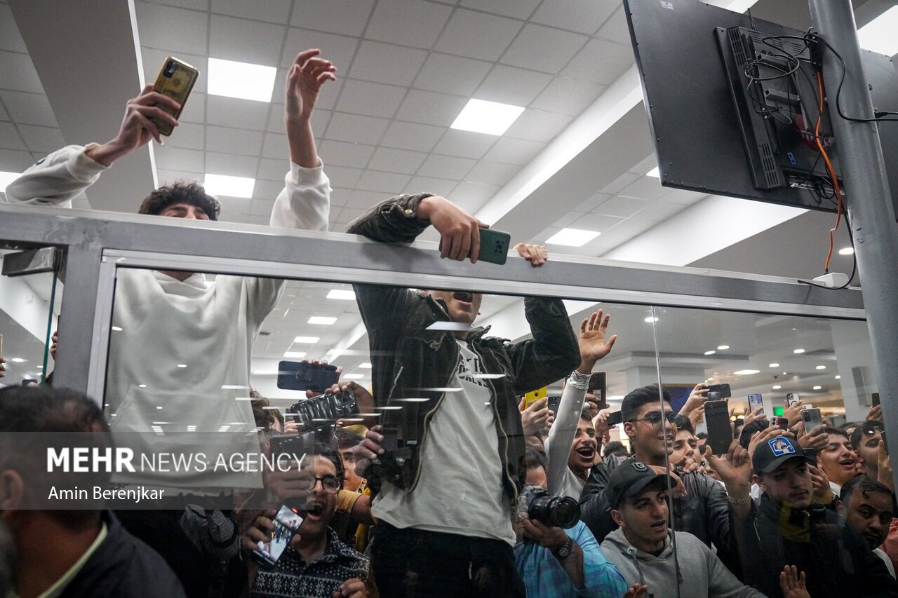 تصاویر: استقبال شیرازی‌ها از «هادی چوپان» نایب قهرمان مستر المپیا