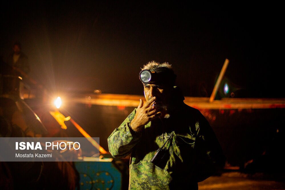 تصاویر: صید شبانه ماهی