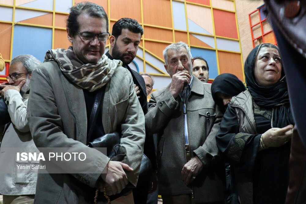 تصاویر: مراسم بدرقه زنده یاد پروانه معصومی